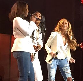 beyonce-has-a-destinys-child-reunion-for-say-yes a04ba