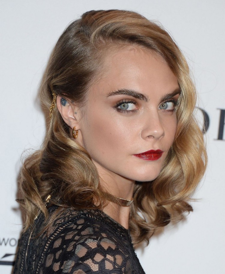 cara delevingne at glamour women of the year 2016 in los angeles 08 750x915