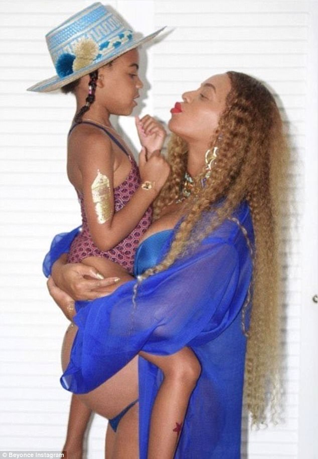 4114A49B00000578 4571406 Big sister Beyonce and Jay Z are expecting twins in the coming w a 67 1496607382210