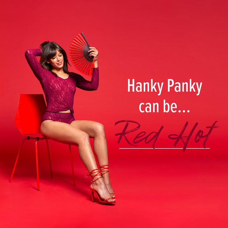 Naughty or Nice… αυτά τα Χριστούγεννα σου αξίζει ένα δώρο από τη νέα συλλογή Hanky Panky