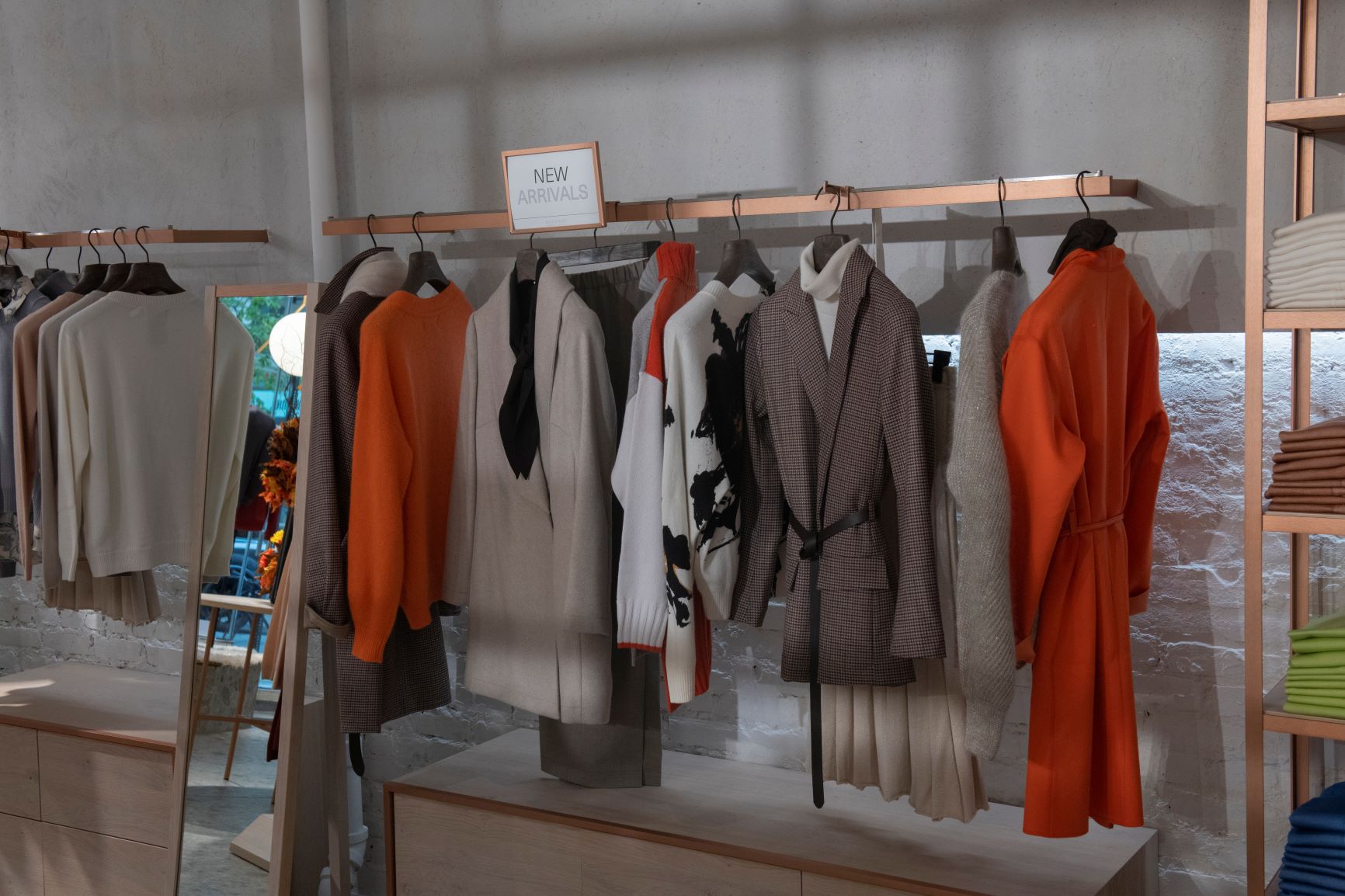 Η Irina Shayk φόρεσε το πουλόβερ που όλες χρειαζόμαστε στην καραντίνα