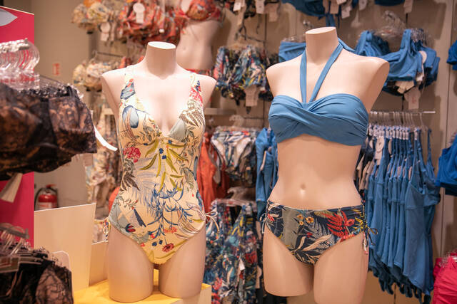 The Swimwear Project: Η πιο δύσκολη αγορά, αυτή του μαγιό, στο Golden Hall γίνεται παιχνιδάκι